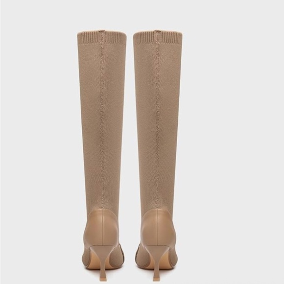 Elegant Tan Lace Up Boots - Picture 4 of 5